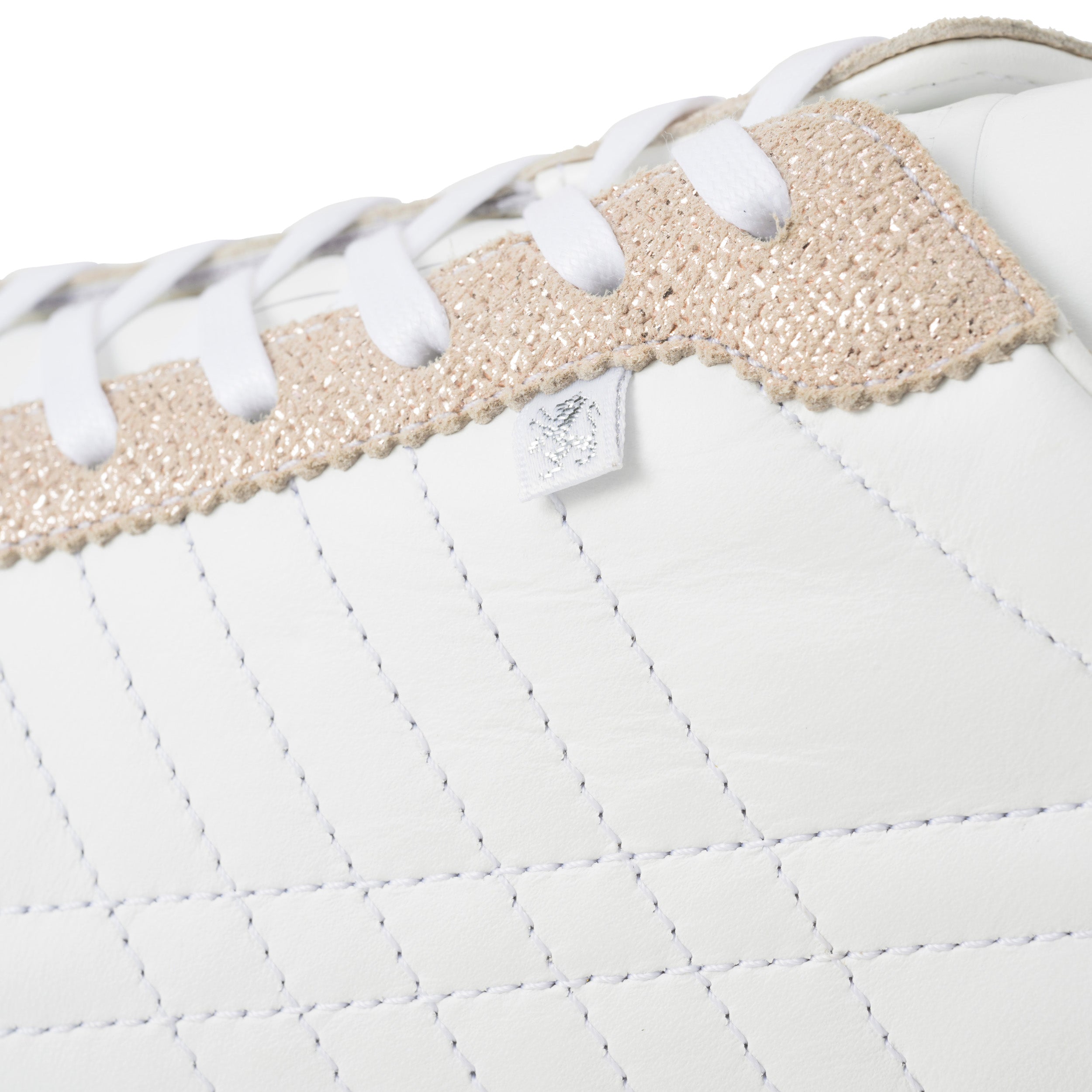 Cygne パワショルショート丈ジレ Patric 本日限定&発送Cygne 【新品】パワショルショート丈ジレ Patric白